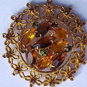 Raised Center – Anber and Topaz Brown – Goldstone Filigree